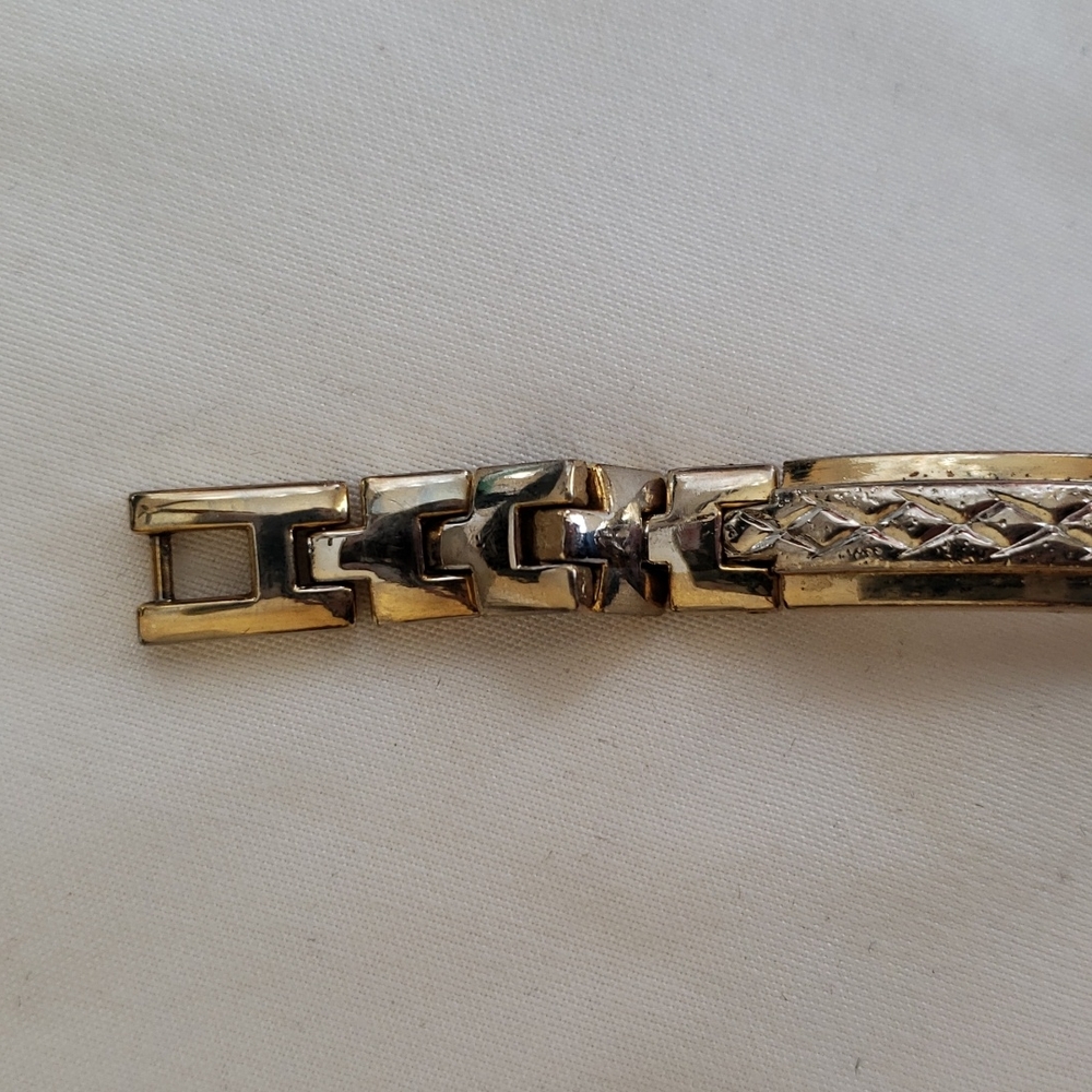 Precision by Gruen Quartz Watch - Picture 4 of 9